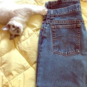 Tapered Leg Levi Jeans❤️